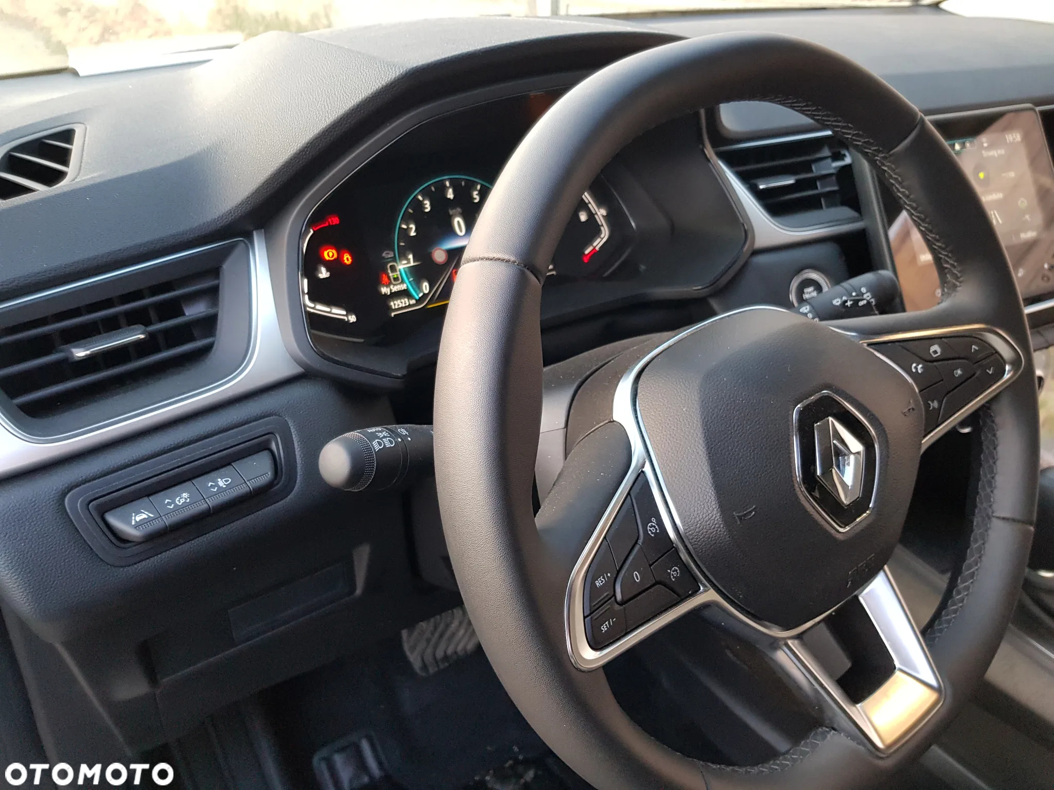 Renault Captur 1.3 TCe mHEV Techno EDC - 11