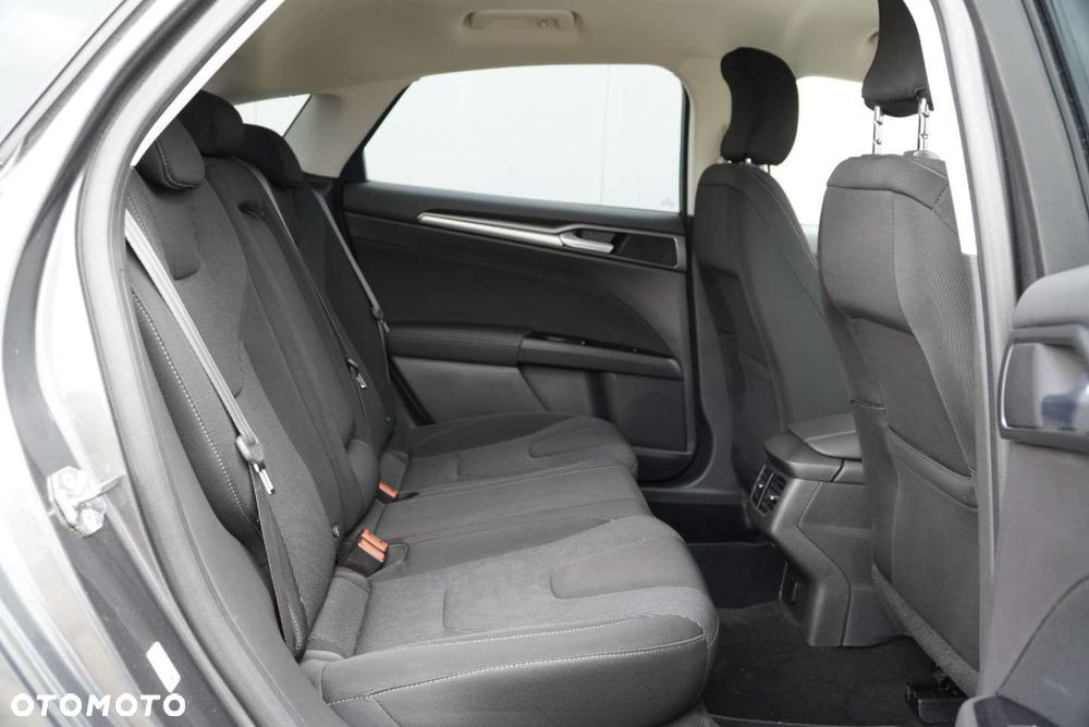 Ford Mondeo - 7