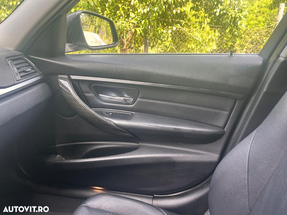 BMW Seria 3 - 30