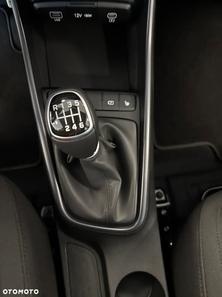 Hyundai Bayon - 17