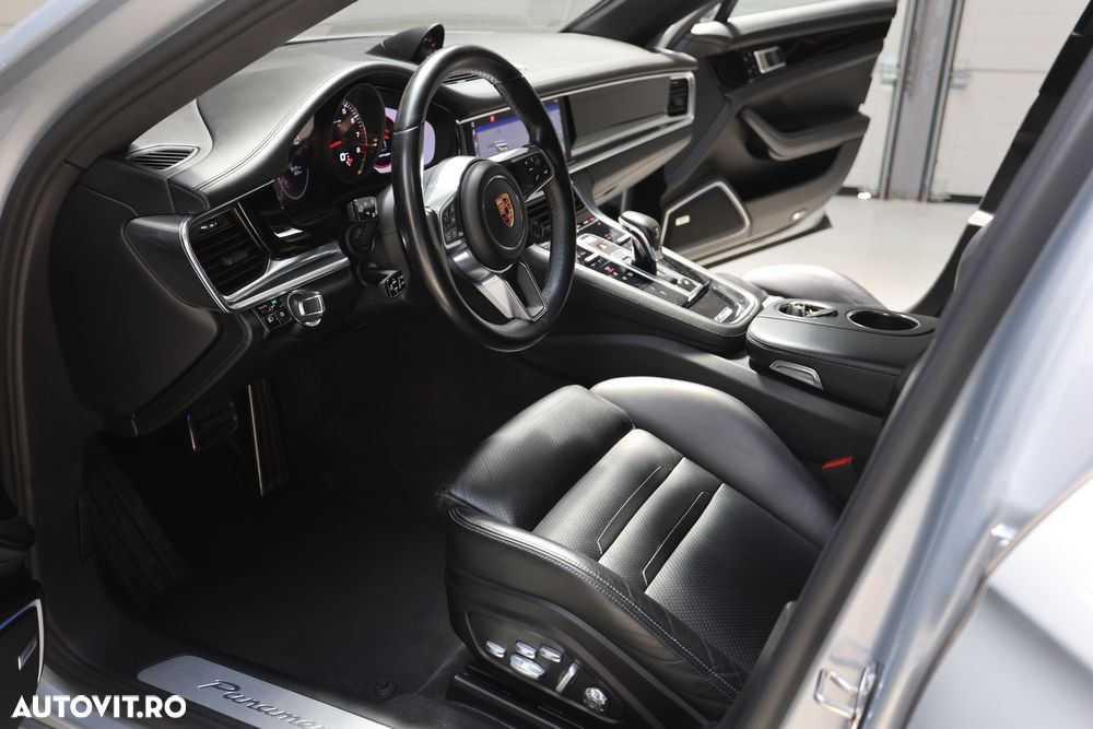 Porsche Panamera 4S Sport Turismo - 30