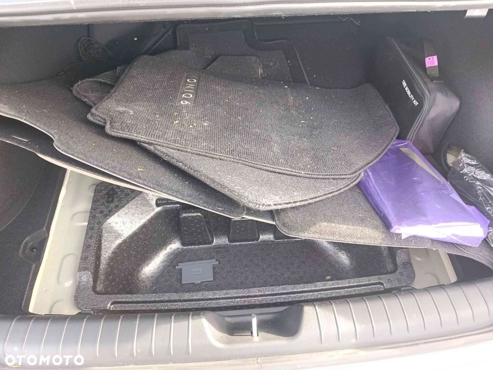 Hyundai IONIQ 6 77,4 kWh Dynamiq - 31