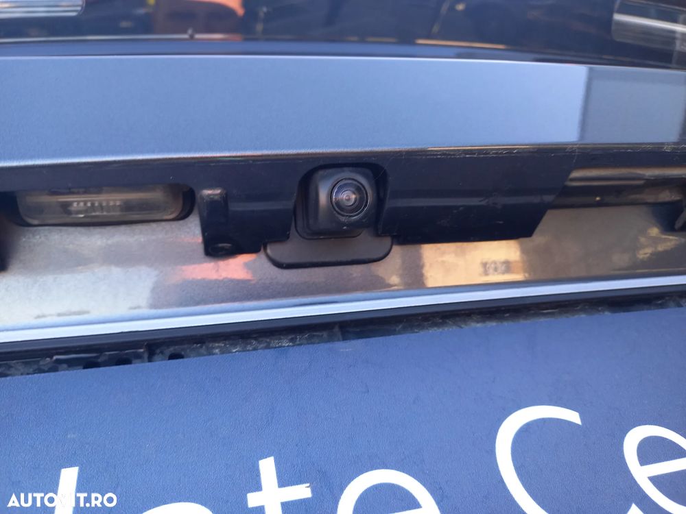 Toyota C-HR 2.0 PHEV 223 CP 4x2 CVT Dynamic - 26