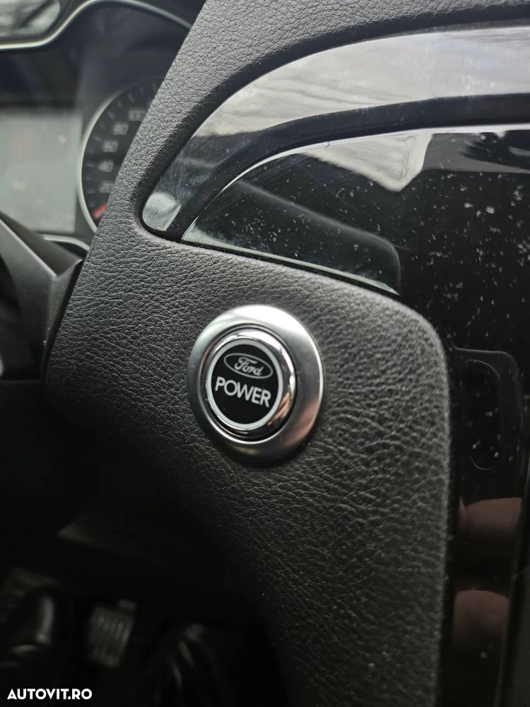 Ford S-Max 2.2 TDCi DPF Titanium - 38