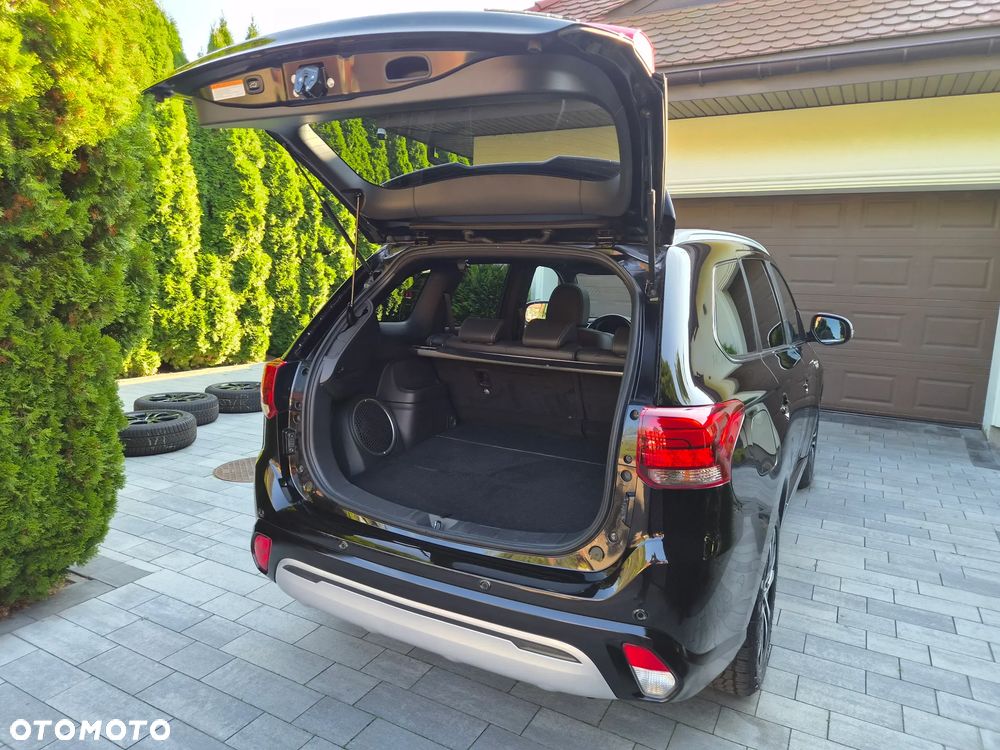 Mitsubishi Outlander - 20