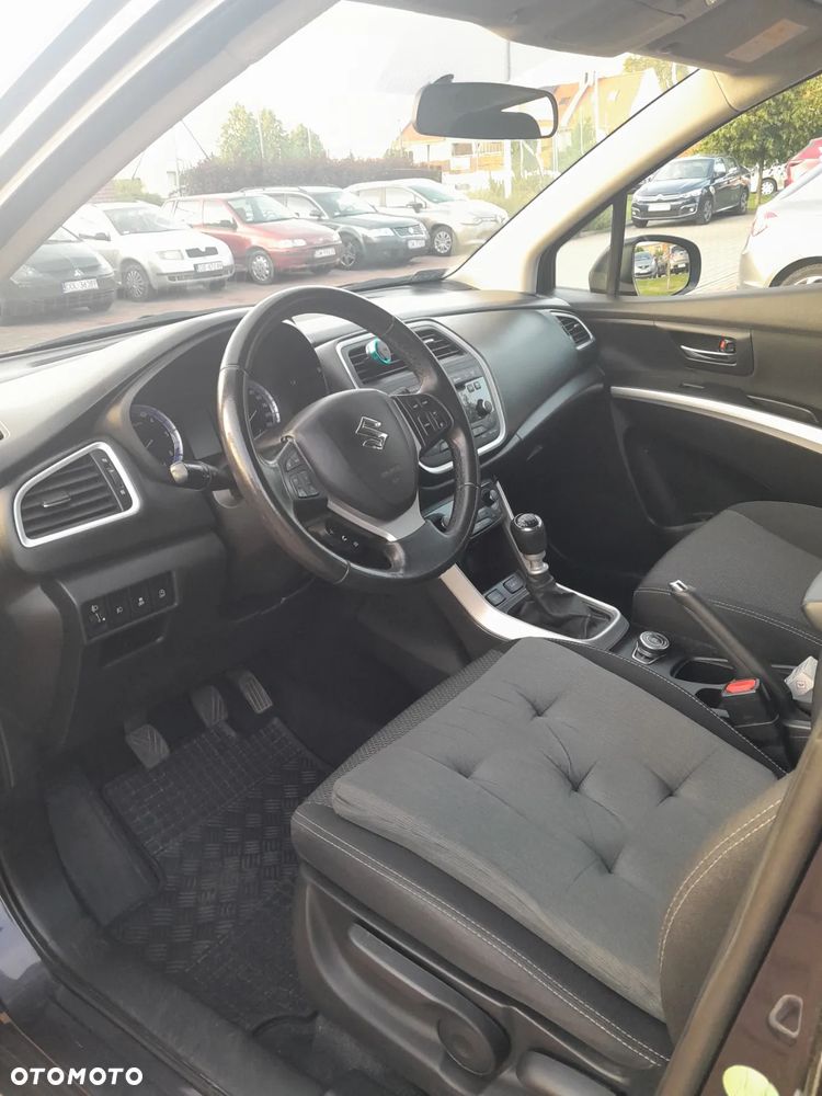 Suzuki SX4 S-Cross - 10