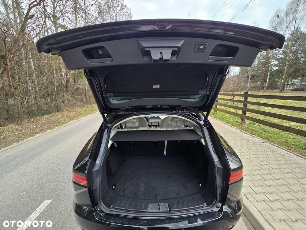 Jaguar E-Pace D150 AWD HSE - 26