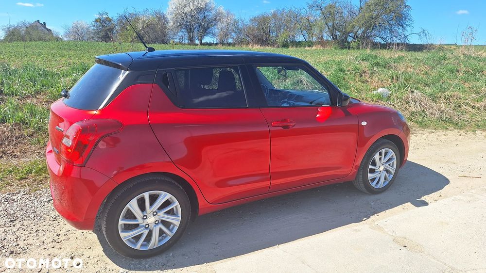 Suzuki Swift 1.2 Dualjet SHVS Premium Plus CVT - 5