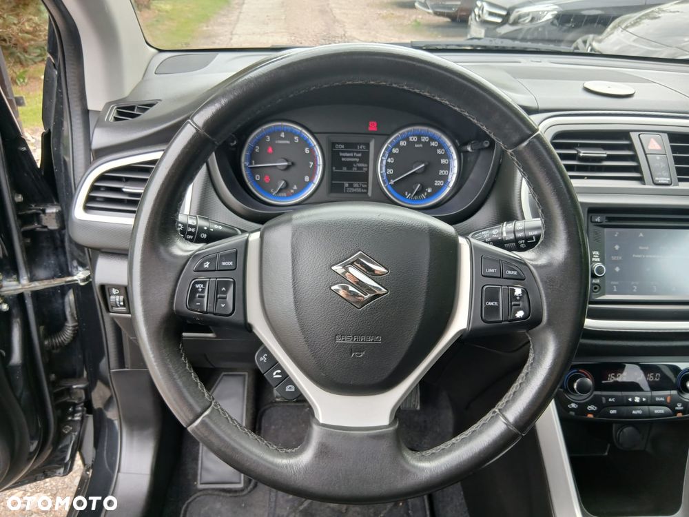 Suzuki S-Cross - 23