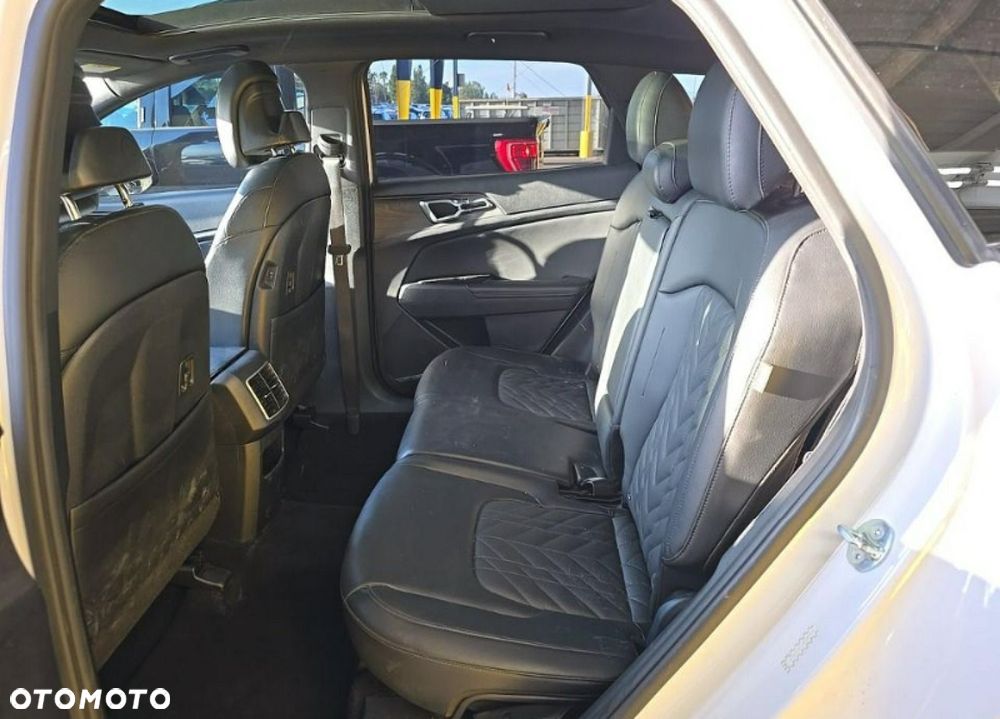 Kia Sportage - 10