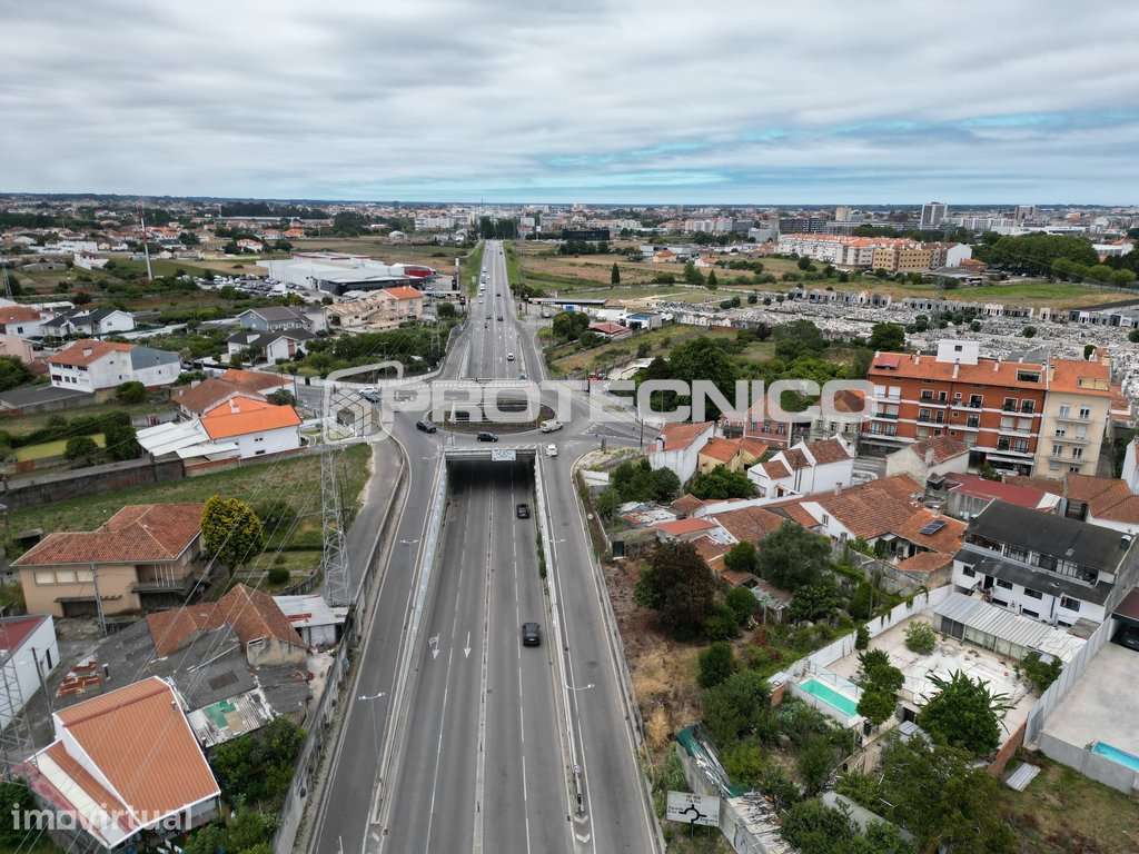 Terreno de 6.600m² – Aveiro (Frente Avenida Europa) - Grande imagem: 3/3