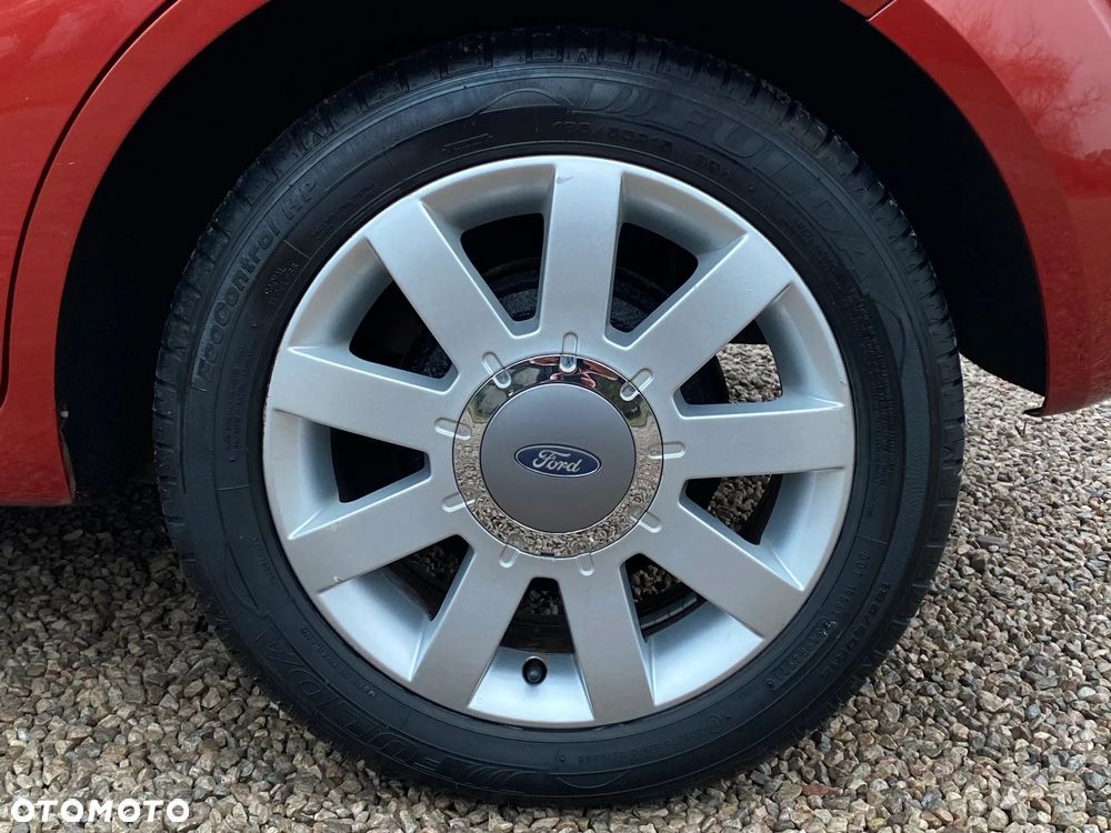 Ford Fiesta 1.4 Ghia - 22