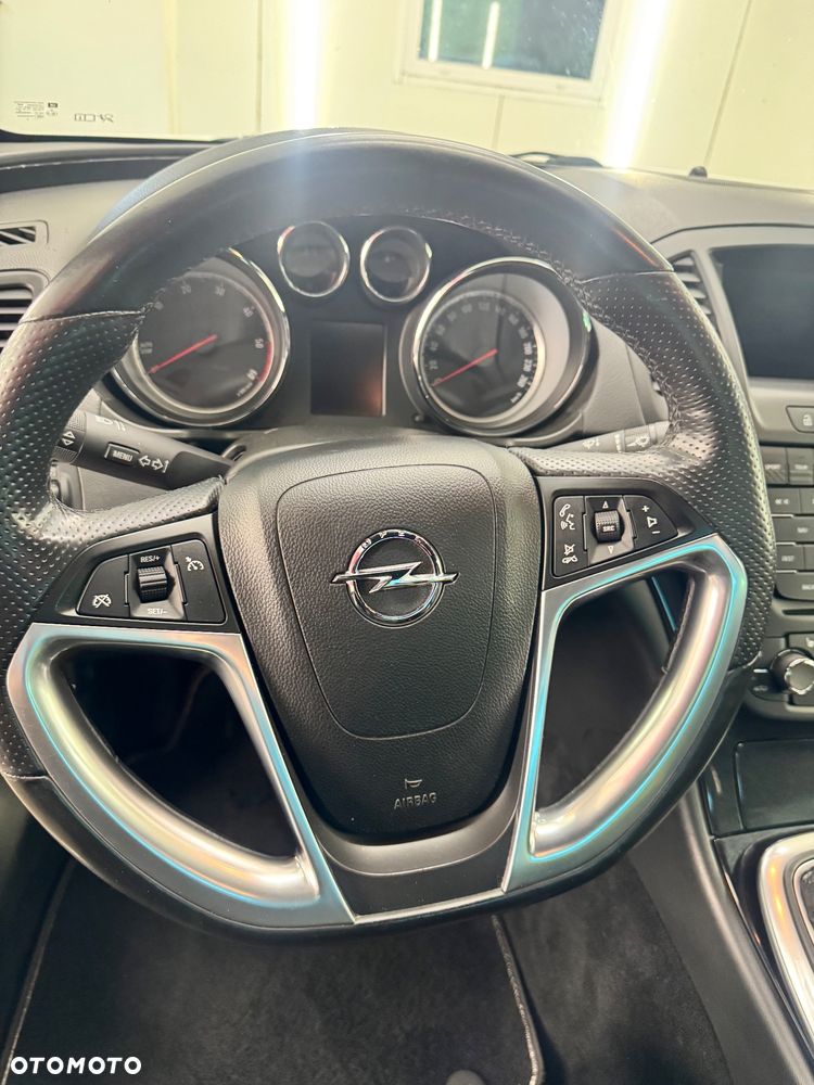 Opel Insignia - 8