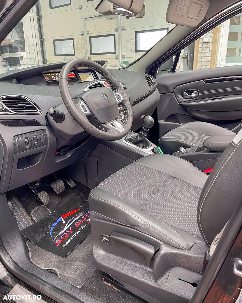 Renault Scenic dCi 130 FAP Bose Edition - 9