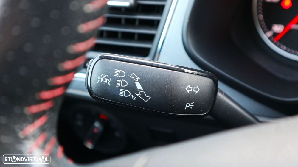 SEAT Leon 2.0 TDI FR S/S - 23