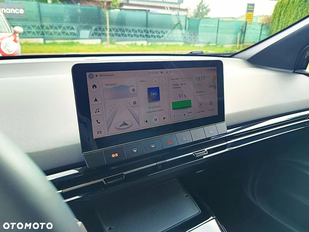 MG 4 Luxury 64 kWh - 25