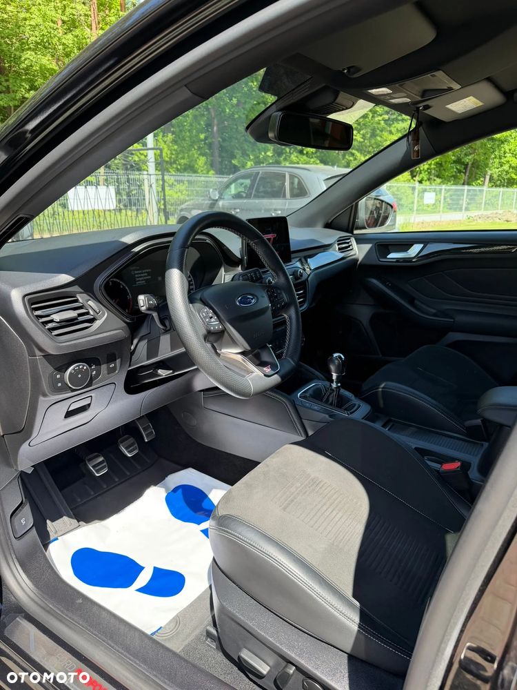 Ford Focus 2.0 EcoBlue ST - 33