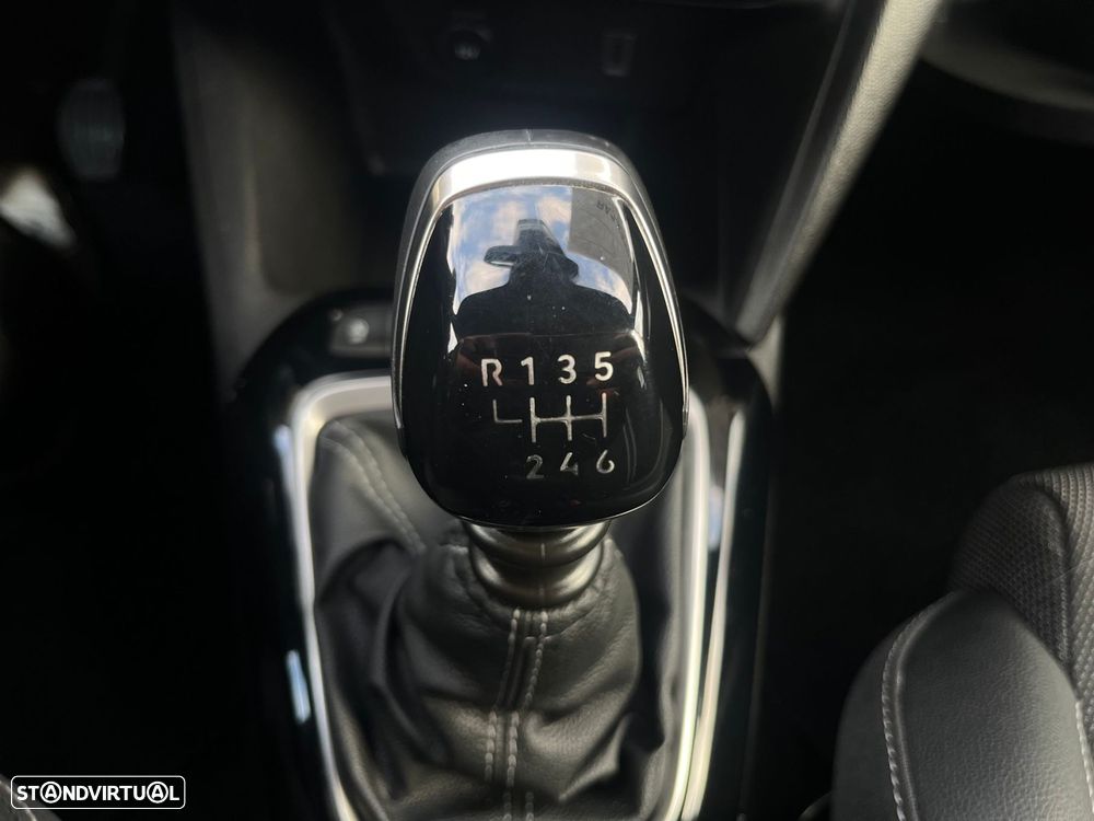 Opel Corsa 1.2 T GS - 18