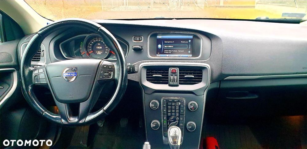 Volvo V40 D2 Momentum - 17