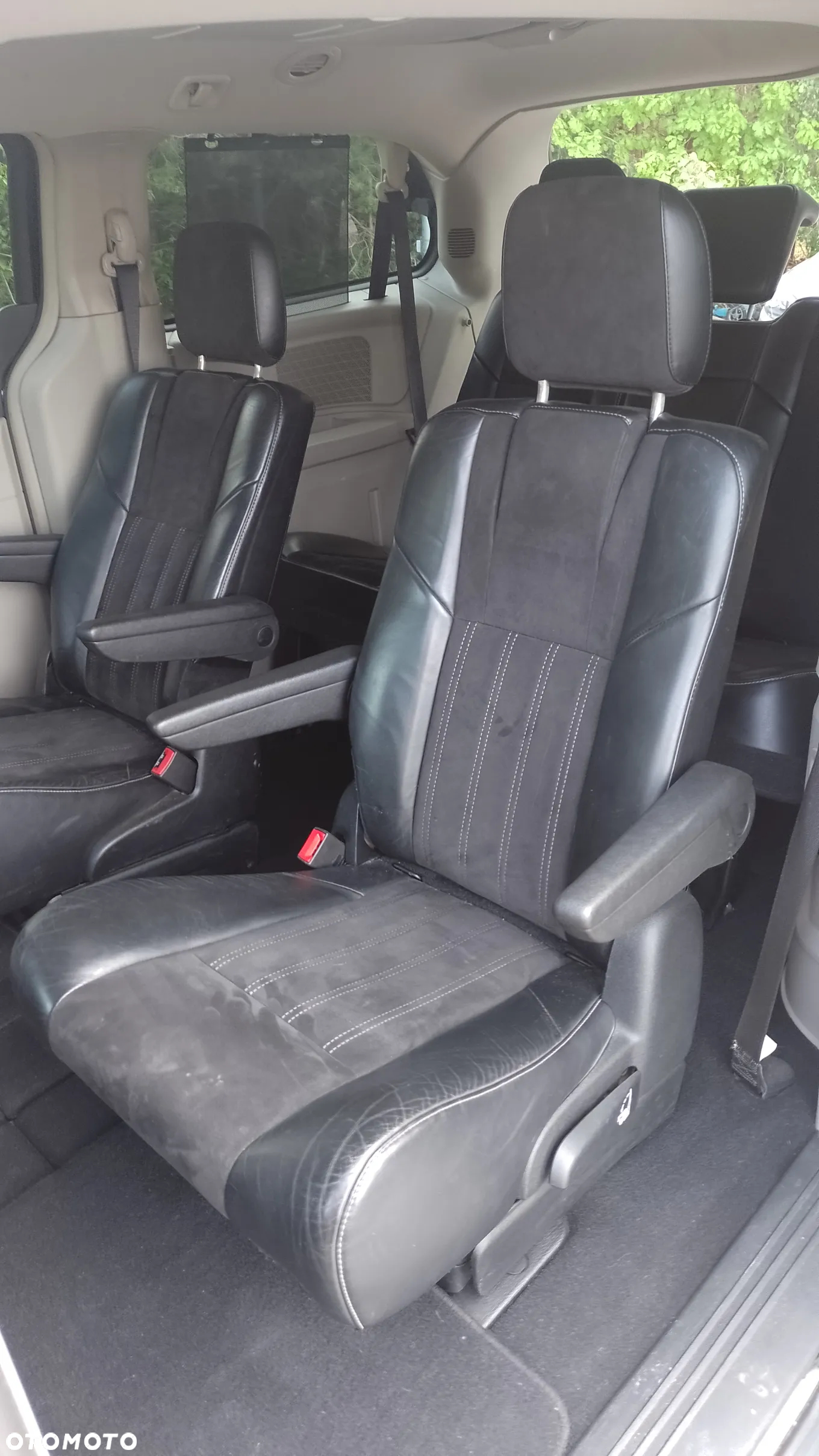 Lancia Voyager 3.6 Platinum - 28