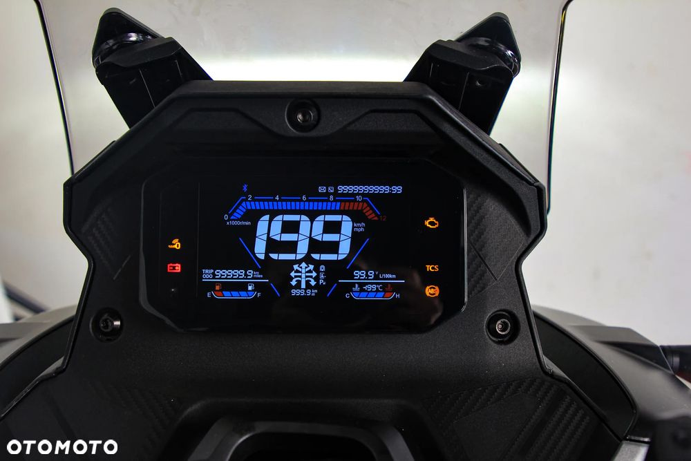 VOGE SR1 ADV - 11