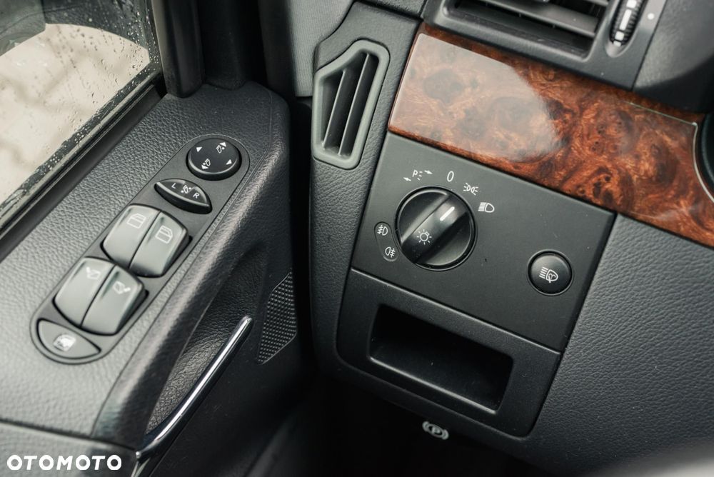 Mercedes-Benz Viano - 23