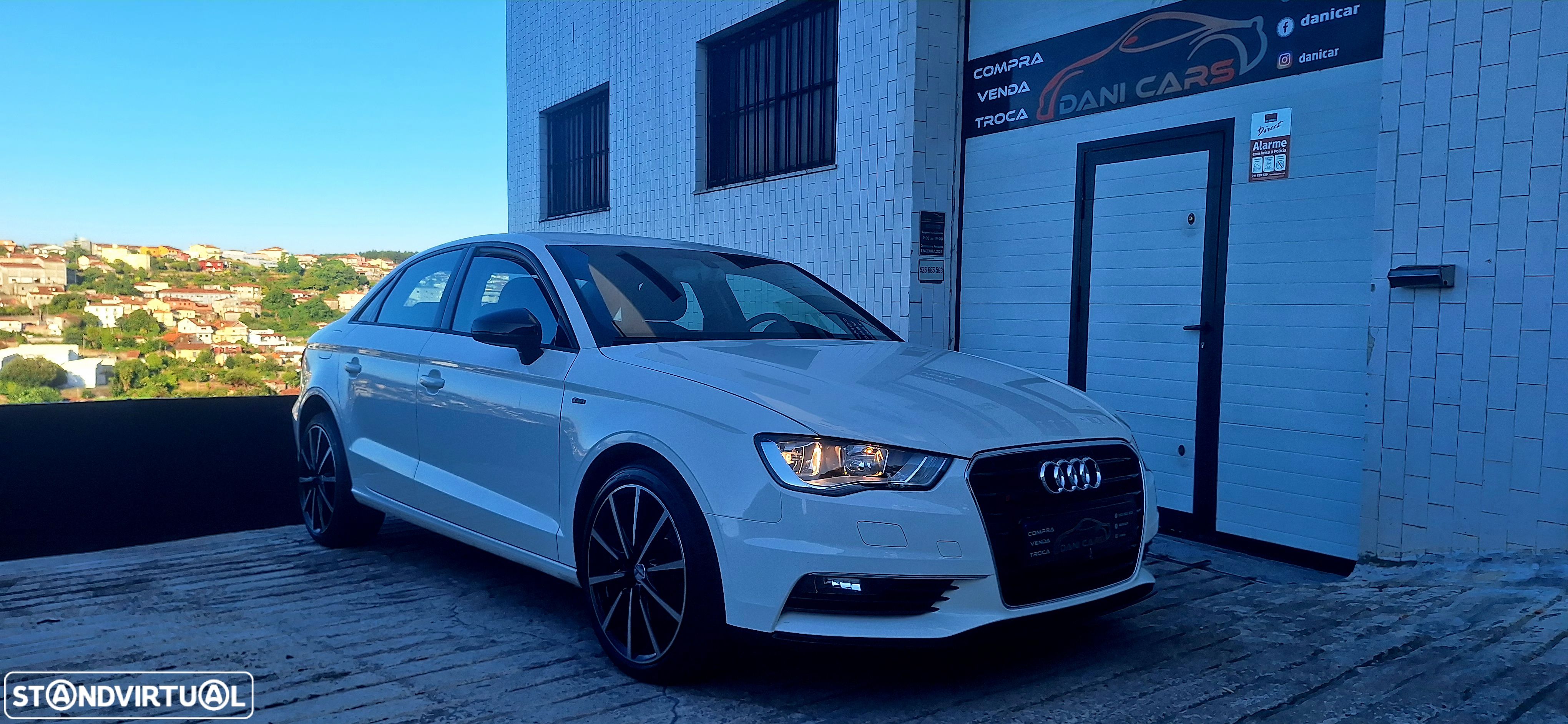Audi A3 Limousine 1.6 TDI Attraction - 1