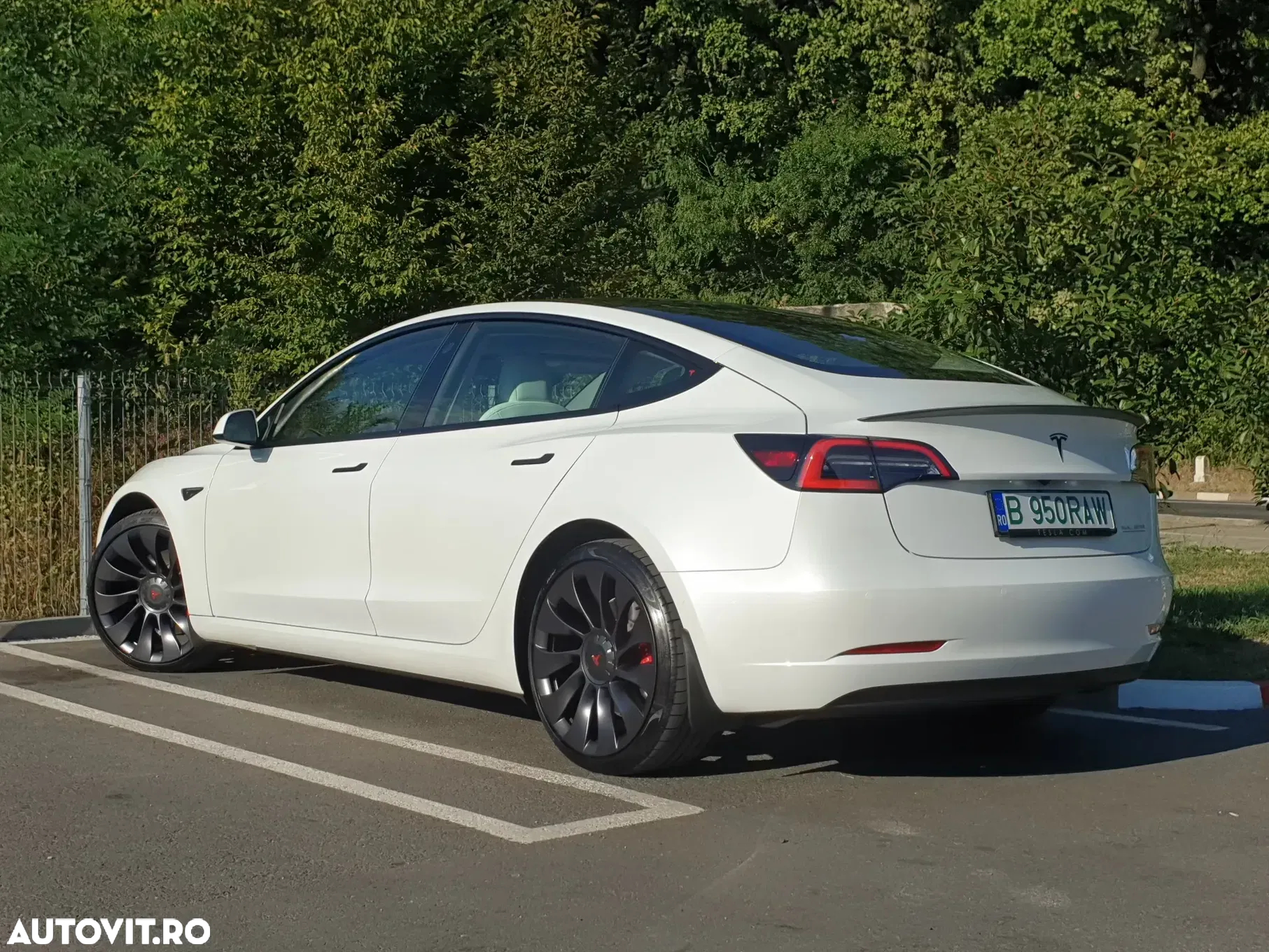 Tesla Model 3 Performance - 5