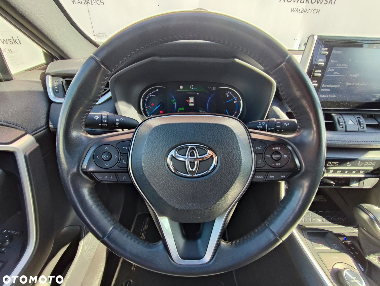 Toyota RAV4 - 11