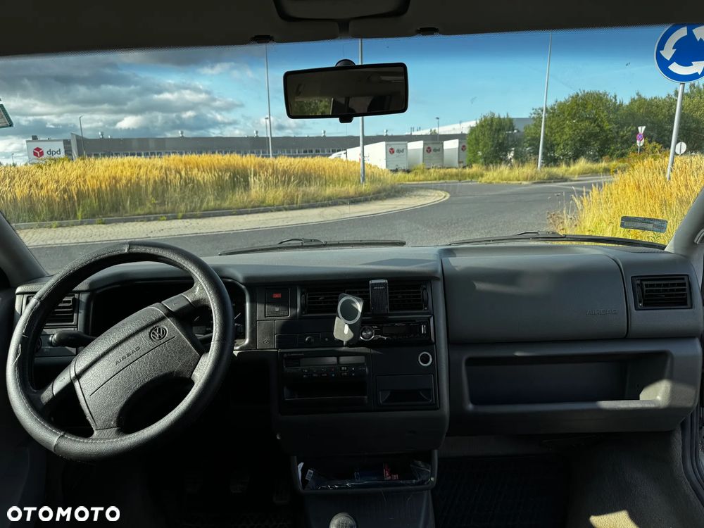 Volkswagen Multivan - 17