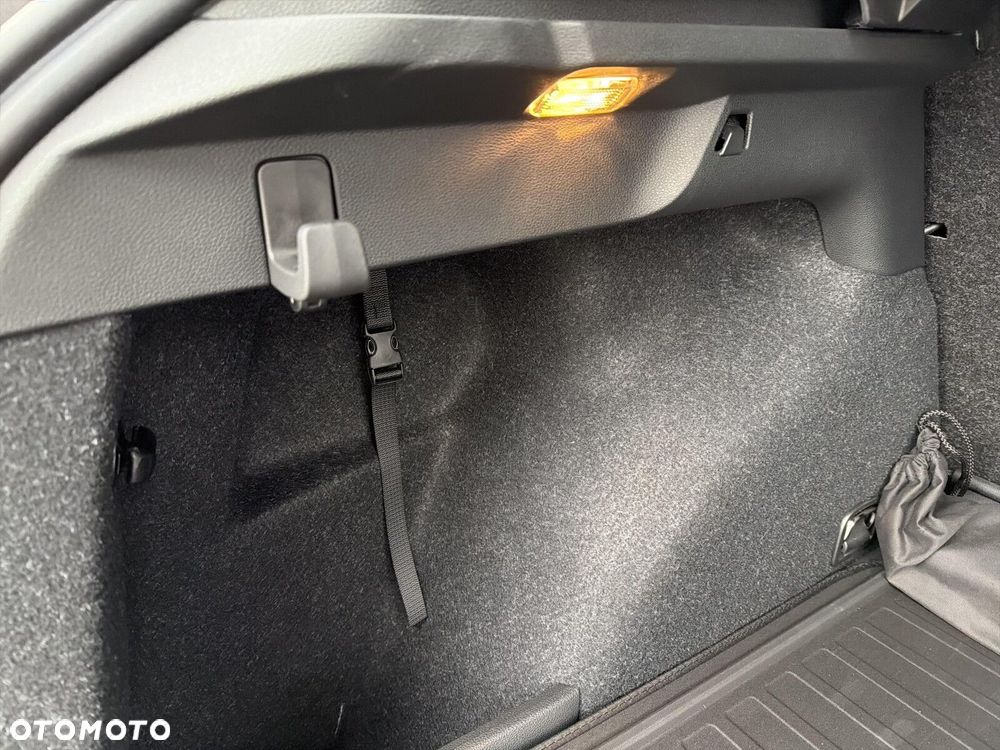 Skoda Scala 1.5 TSI Monte Carlo DSG - 33