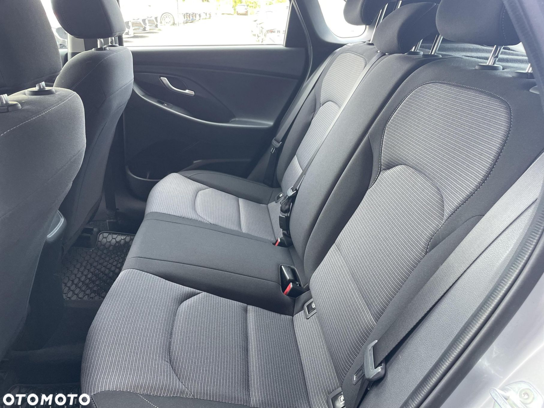 Hyundai i30 1.5 DPI Classic + - 16