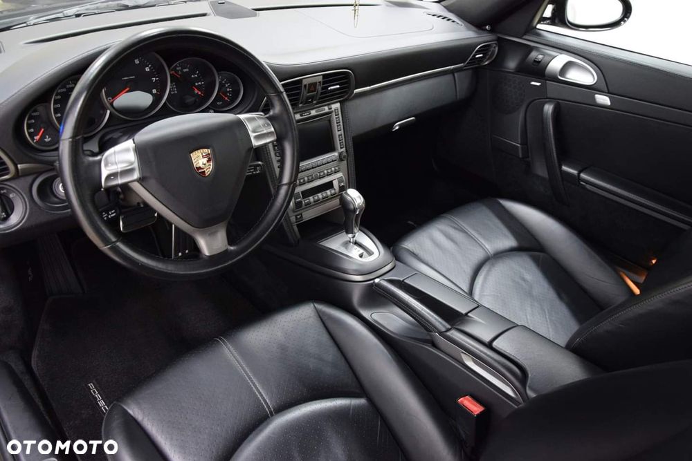 Porsche 911 Carrera Tiptronic S - 5