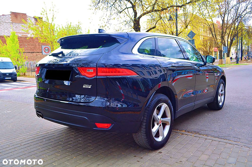 Jaguar F-Pace 2.0 i4D AWD Pure - 4