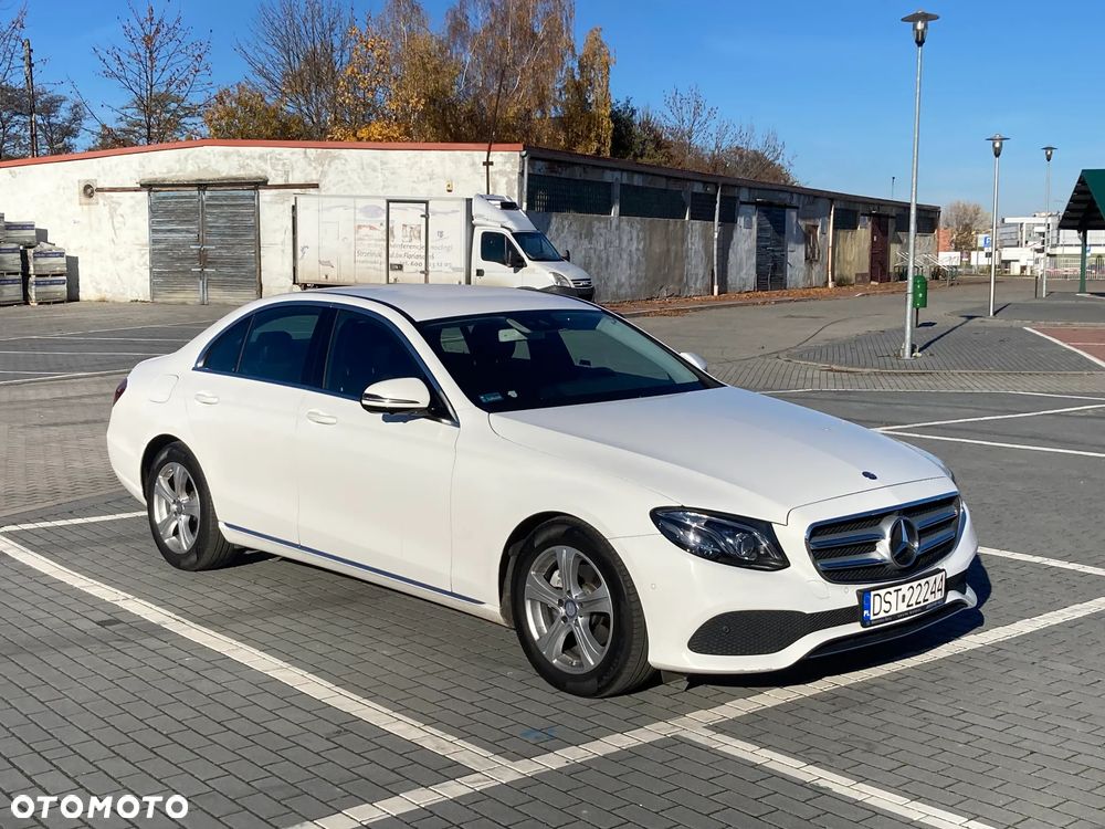 Mercedes-Benz Klasa E 220 d 9G-TRONIC - 3