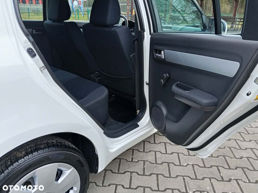 Suzuki Swift 1.3 Black and White - 30