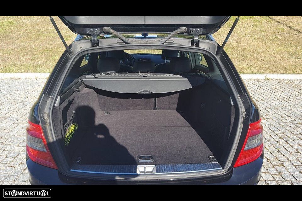 Mercedes-Benz C 250 - 13