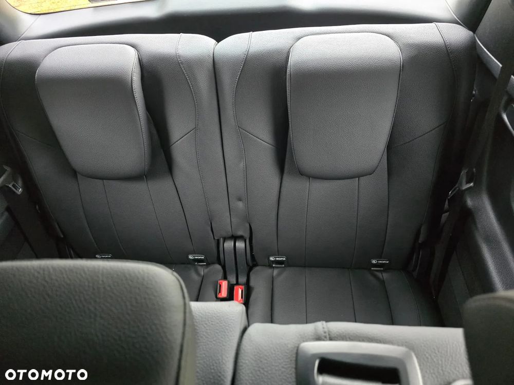 Mercedes-Benz GLB 250 Progressive 8G-DCT - 16