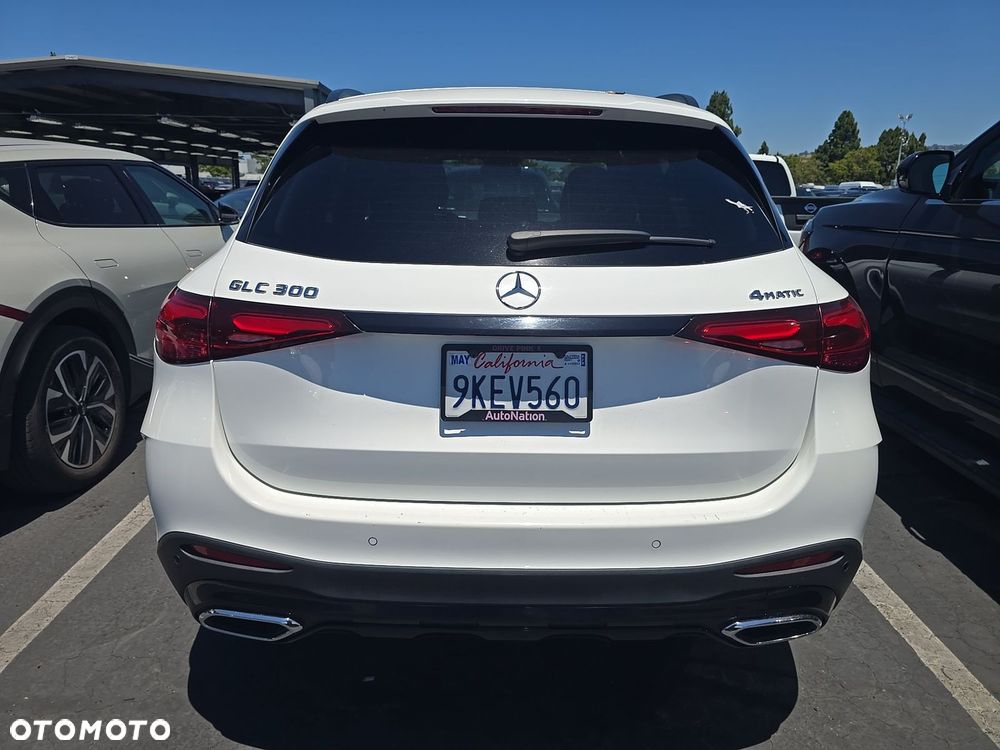 Mercedes-Benz GLC 300 4Matic 9G-TRONIC Edition AMG Line - 8