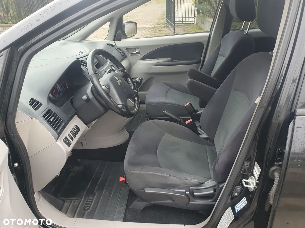 Mitsubishi Grandis 2.0 DID Intense - 7