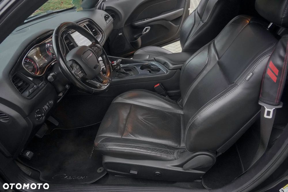 Dodge Challenger 3.6 SXT Plus - 15