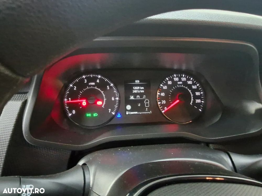 Renault Trafic Combi 2.0 Blue dCi 110 S&S L2 8+1 Life - 9