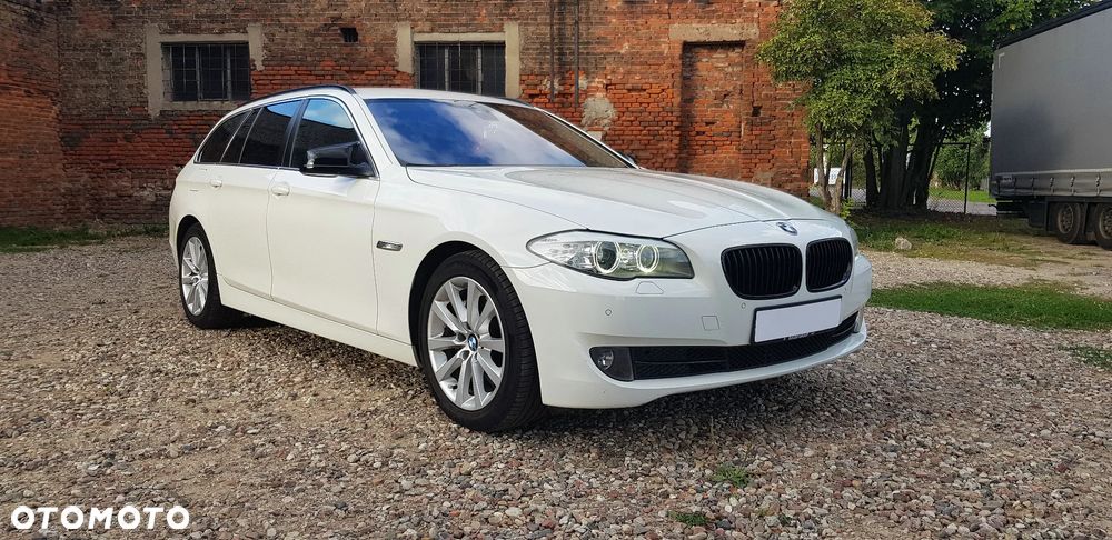 BMW Seria 5 525d xDrive - 3