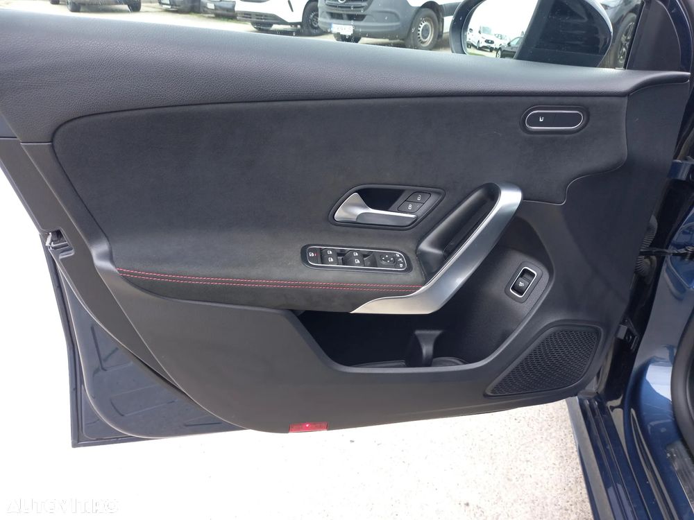 Mercedes-Benz A 180 - 19