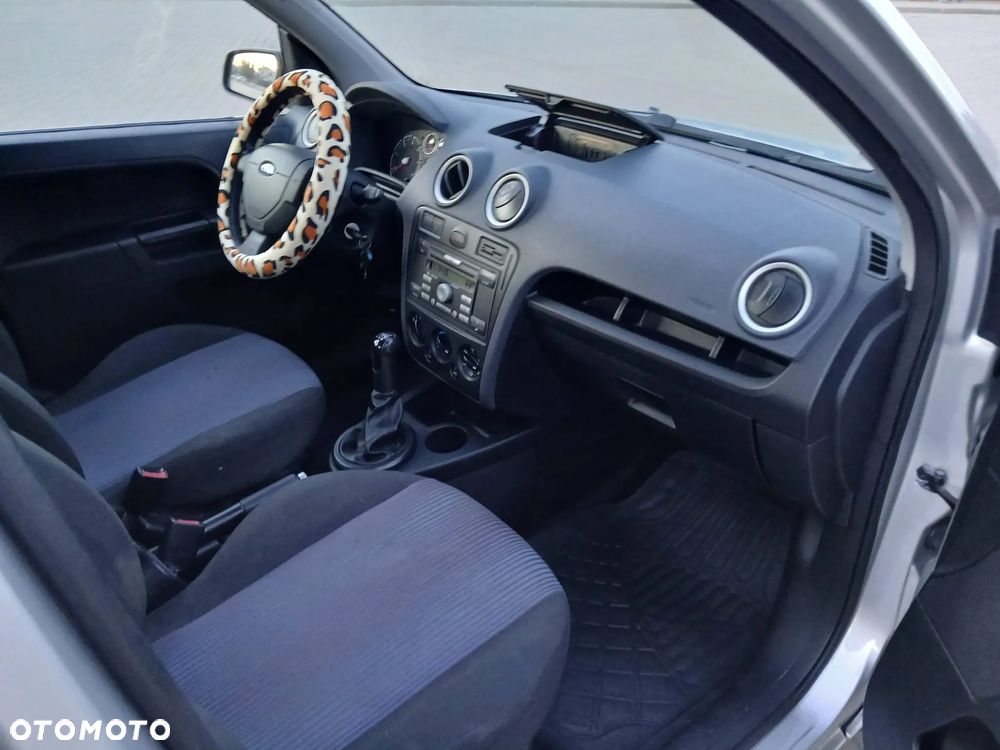 Ford Fusion 1.4 TDCI + - 7