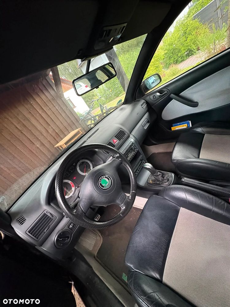 Skoda Octavia 1.8 T RS - 8