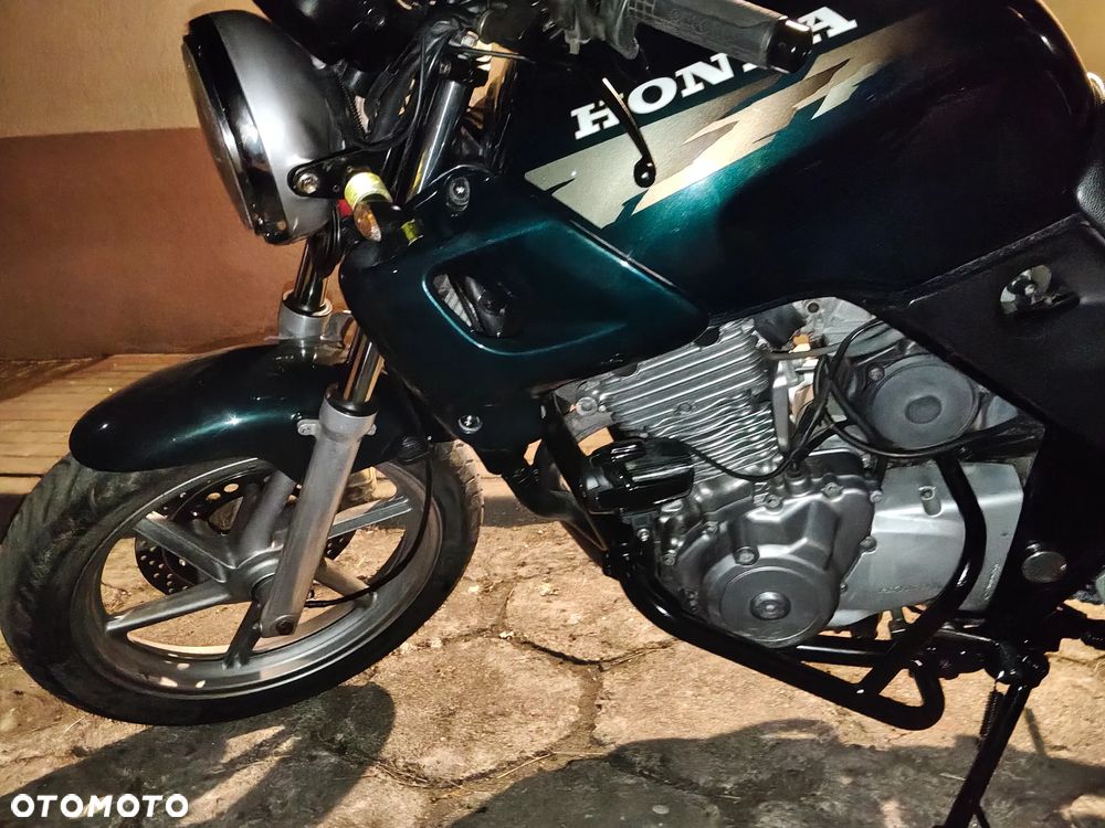 Honda CB - 10
