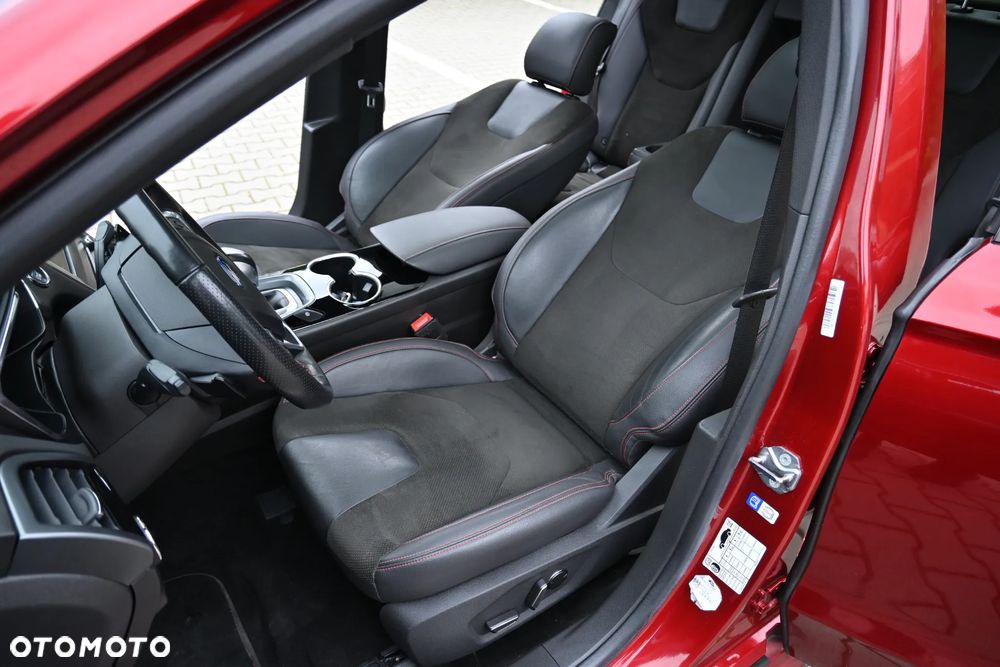 Ford Mondeo 1.5 EcoBoost ST-Line - 35