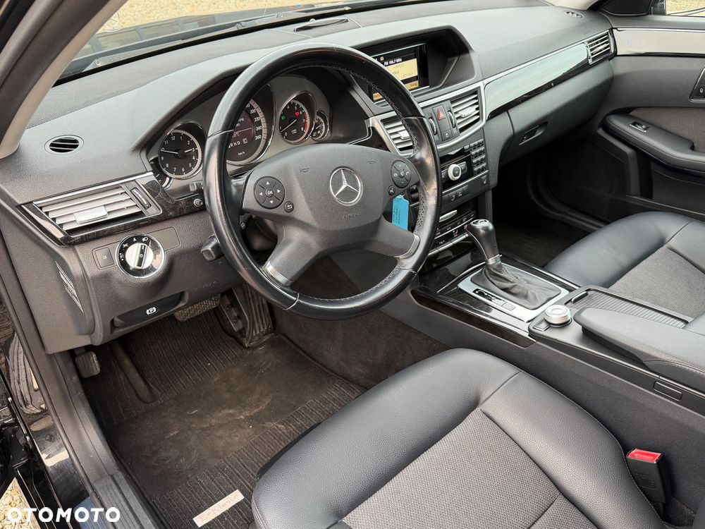 Mercedes-Benz Klasa E - 15