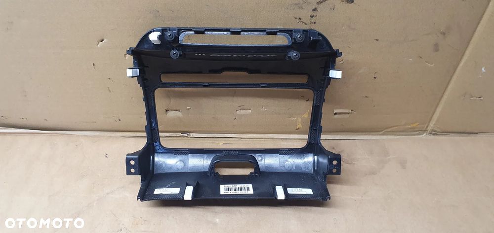 Ramka dekor radia konsoli Kia Sportage III U09781-3810 - 5